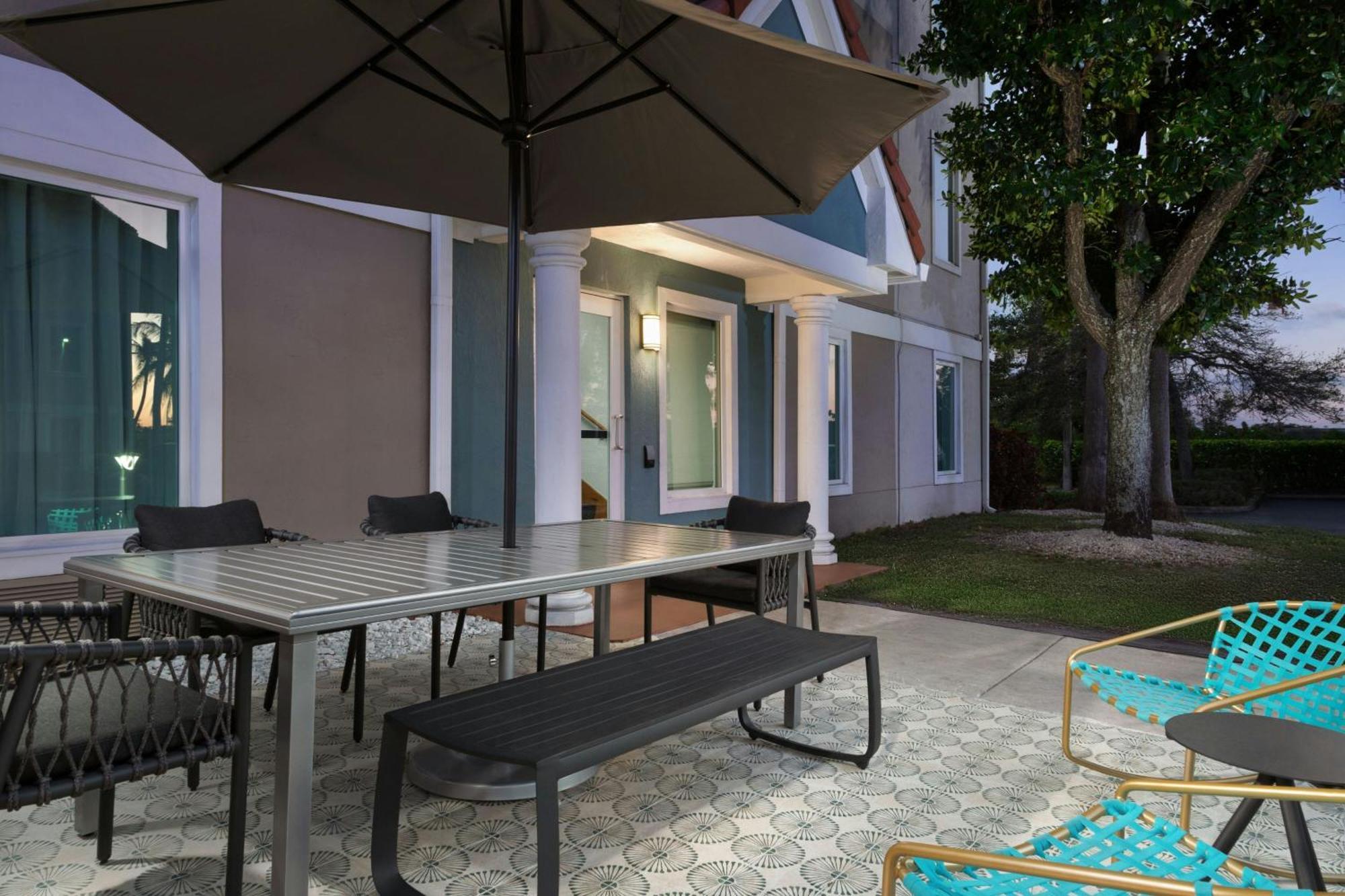 Towneplace Suites Fort Lauderdale West Экстерьер фото